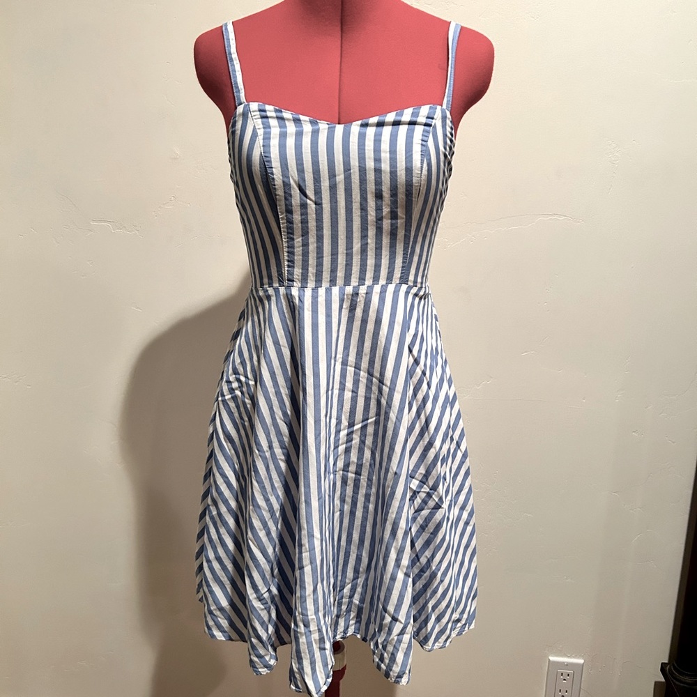 Old Navy Sundress 🌸